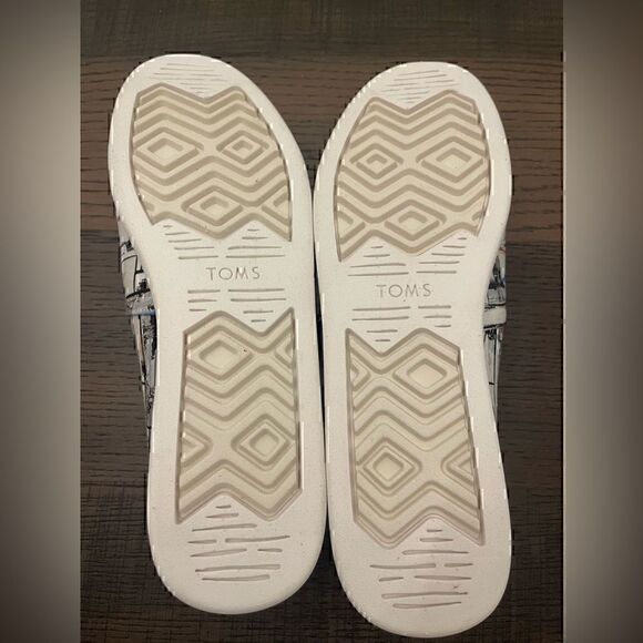 Toms x Star Wars Limited Edition Shoes - Picture 6 of 8